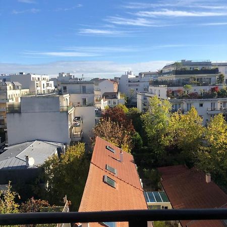 Appartement Tres Calme A 10Mn De Paris - Woman & Couples Only Courbevoie Buitenkant foto