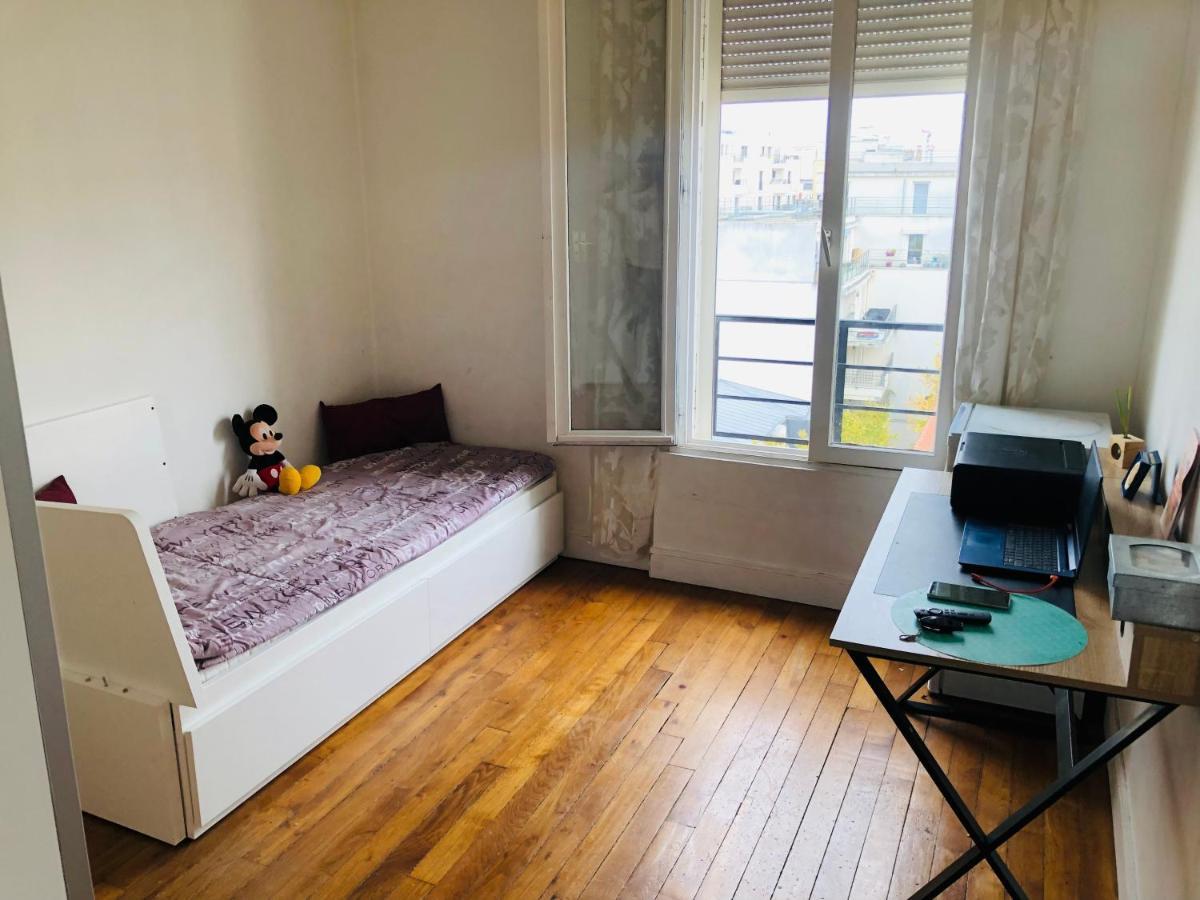 Appartement Tres Calme A 10Mn De Paris - Woman & Couples Only Courbevoie Buitenkant foto